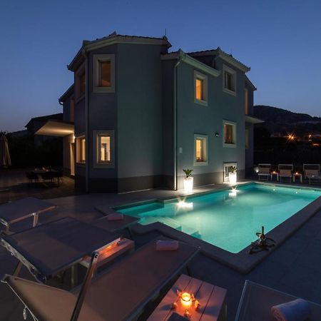 Villa Ban Трогир Екстериор снимка