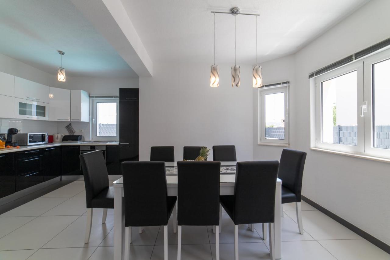 Villa Ban Трогир Екстериор снимка