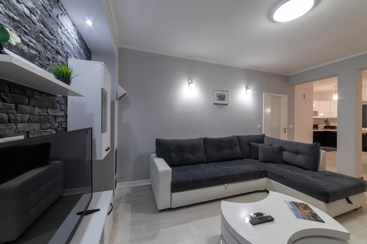 Villa Ban Трогир Екстериор снимка